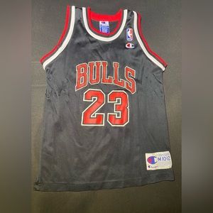 Vintage Michael Jordan Chicago Bulls Jersey Champion youth 10/12